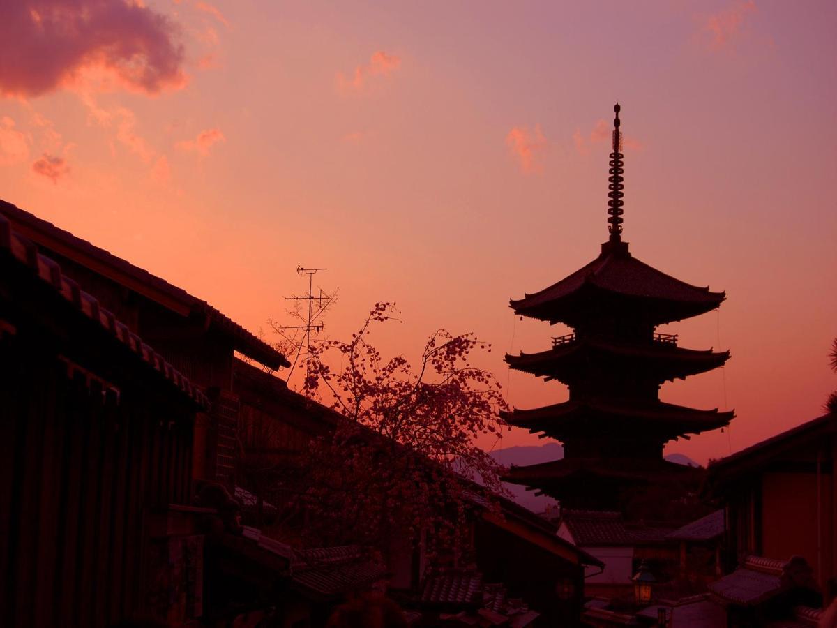 โรงแรมอะป้า เกียวโต-เอกิ-โฮริคาวะโดริ โรงแรม 3*